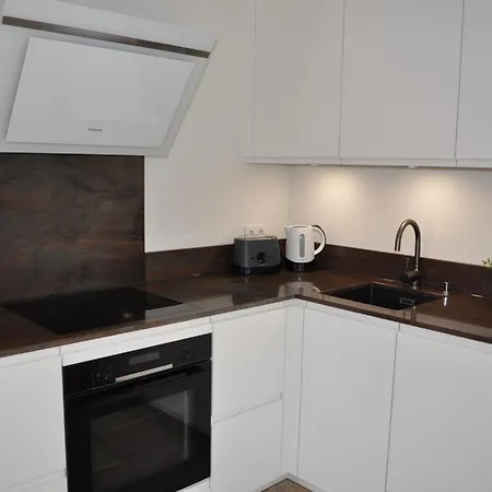 Ferienwohnung Binder Hubertusstrasse Velden am Woerthersee Exterior photo