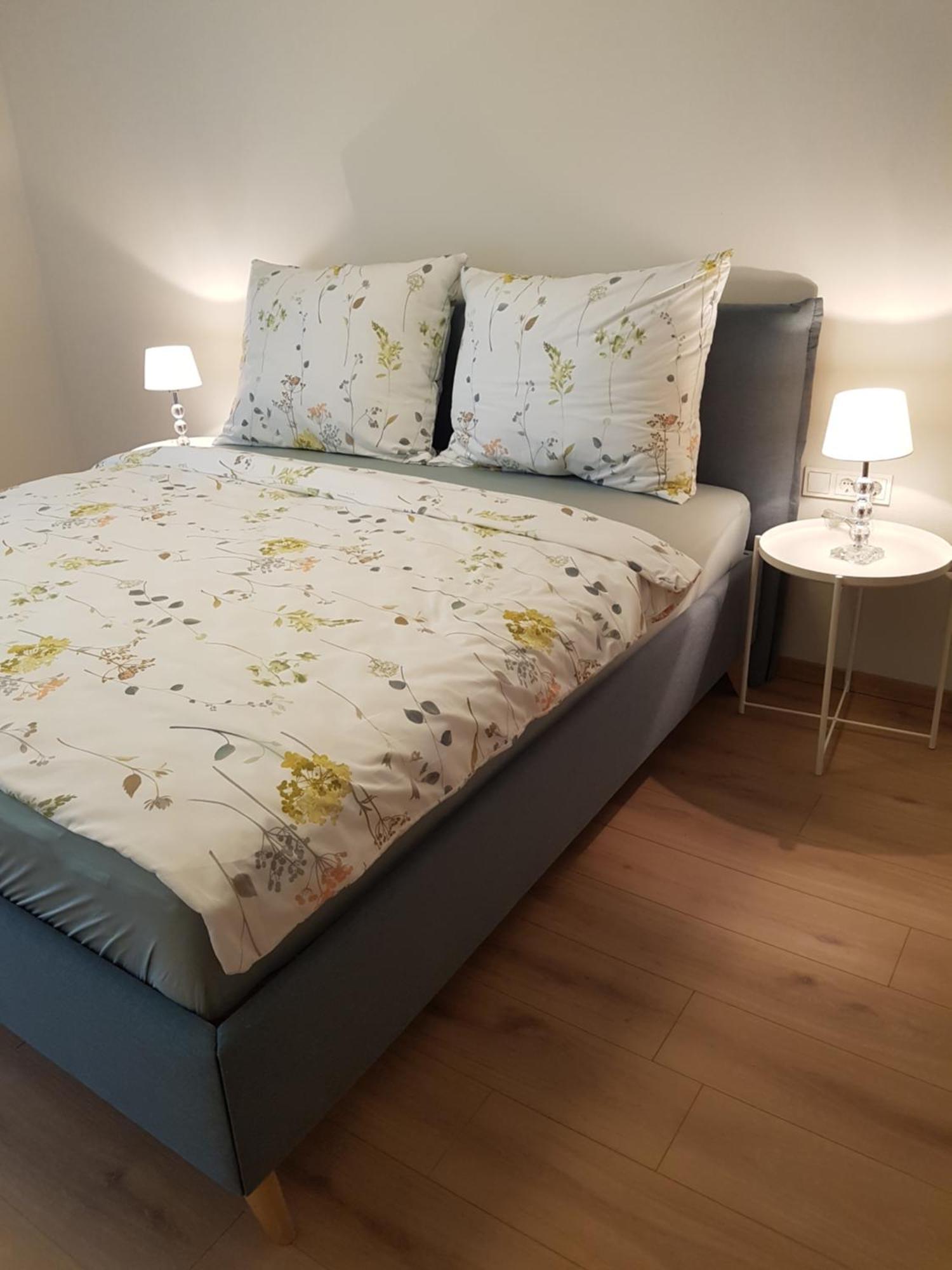 Binder Hubertusstrasse * Velden am Woerthersee